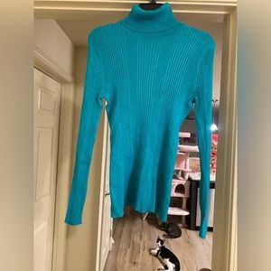 Turquoise turtleneck sweater, size medium.